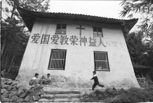 溫州江南皮革廠倒閉前的故事